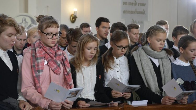 20180925 Pope Francis met with young ecumenical Christianity in Estonia 7