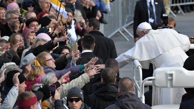 20180925 Pope at Mass in Freedom Square, Tallin, Estonia on September 17