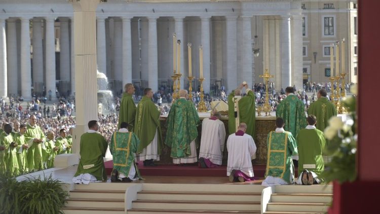 20181003 Pope Francis at the opening Mass for the Synod of Bishops on Young People, the Faith and Vocational Discernment 00