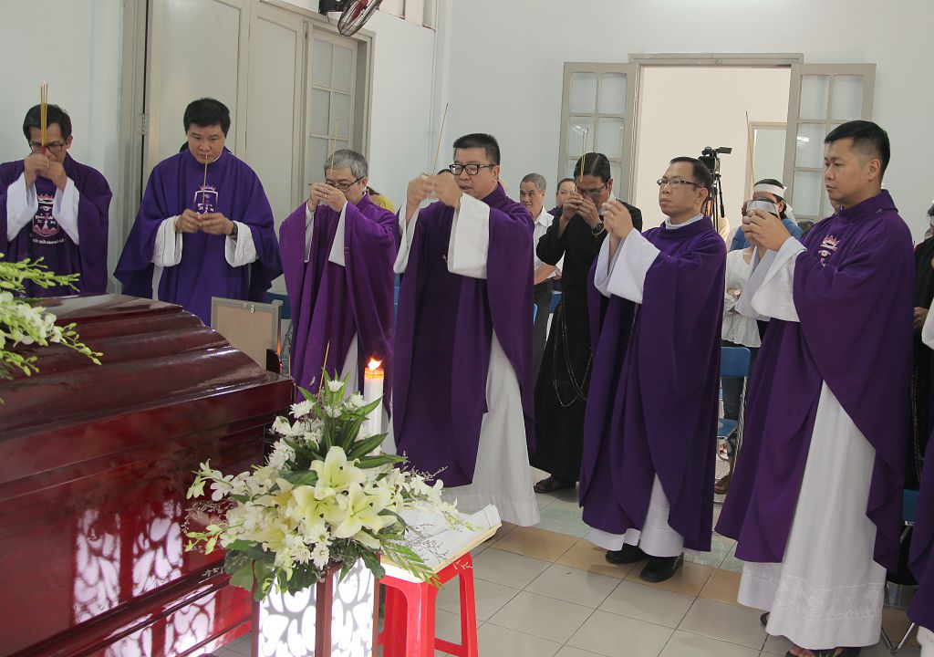 20181009 CD Tinh & Cac Thay 10g (1)