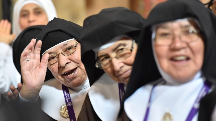 Nữ tu tại Mỹ ngày càng cao nien (Vatican Media)