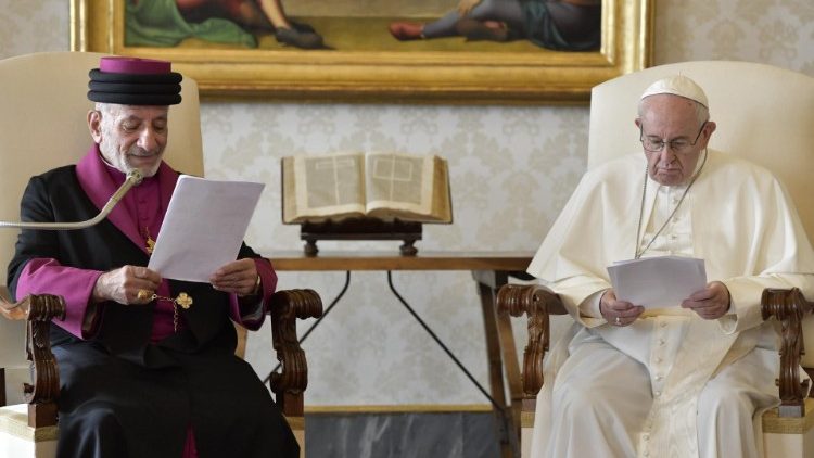 20181110 Pope meets with Patriarch Gewargis III 3
