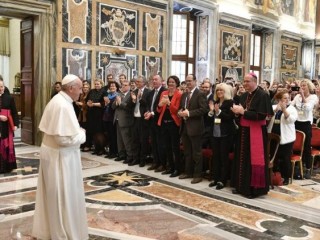 ĐTC tiếp giáo sư và sinh viên báo chí Công Giáo Đức  (Vatican Media)