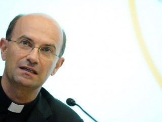 Đức cha Stefano Russo