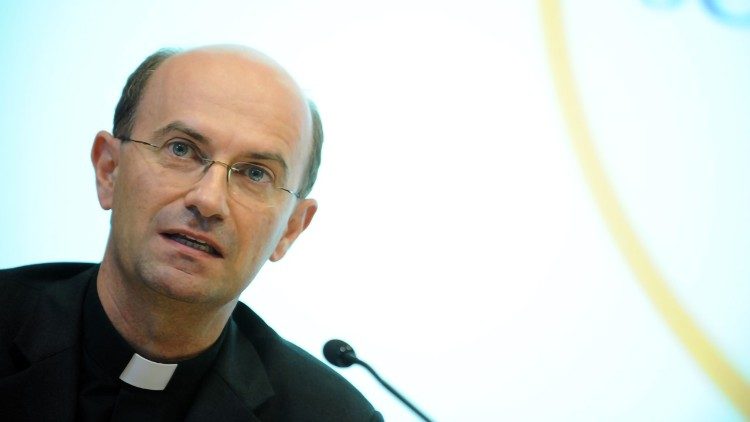 Đức cha Stefano Russo