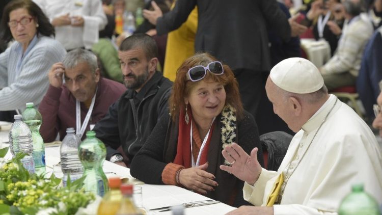 20181118 Papa Francesco ha pranzato con i poveri 14