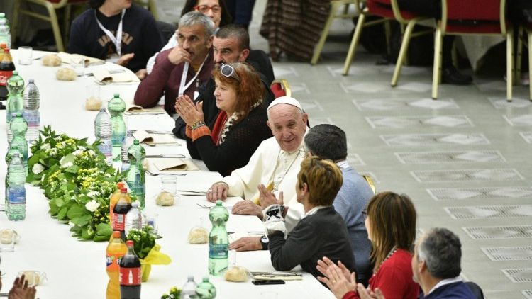 20181118 Papa Francesco ha pranzato con i poveri 16