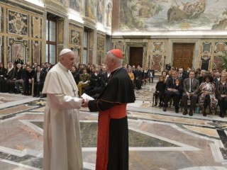 ĐTC tiếp kiến các nghệ sĩ hòa nhạc Giáng Sinh từ thiện  (Vatican Media)