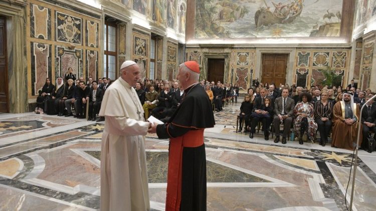 ĐTC tiếp kiến các nghệ sĩ hòa nhạc Giáng Sinh từ thiện  (Vatican Media)