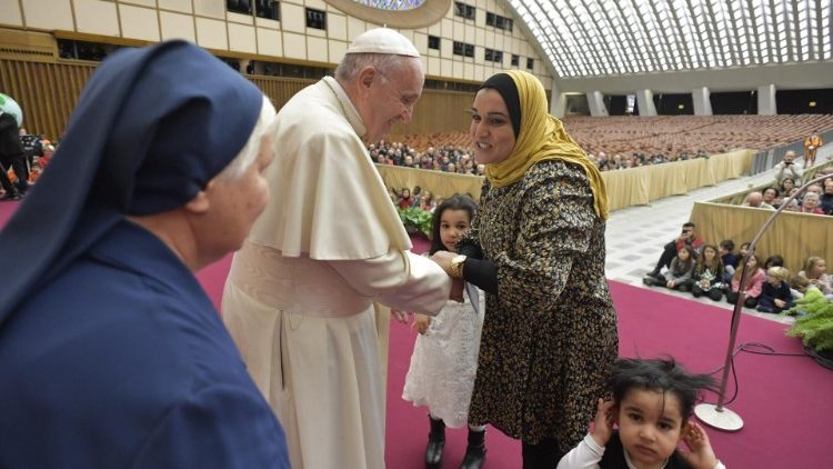 20181217 Pope Francis during audience with children and family from the dispensary of Santa Marta 10