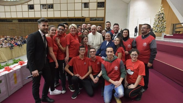 20181217 Pope Francis during audience with children and family from the dispensary of Santa Marta 7