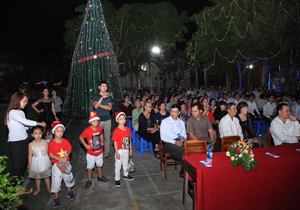 20181222 Hoan Ca Giang Sinh - Du Tap CSsR Mai Thon (16)