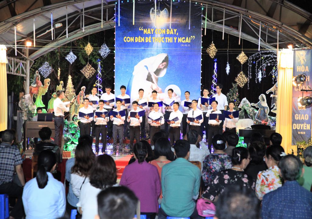20181222 Hoan Ca Giang Sinh - Du Tap CSsR Mai Thon (37)