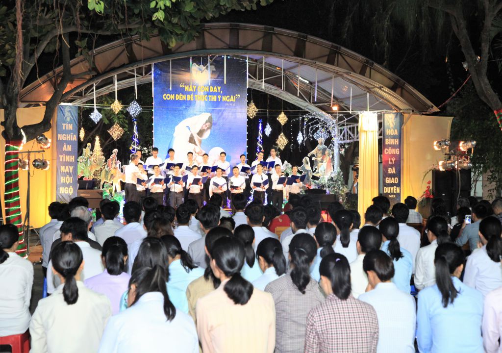 20181222 Hoan Ca Giang Sinh - Du Tap CSsR Mai Thon (38)