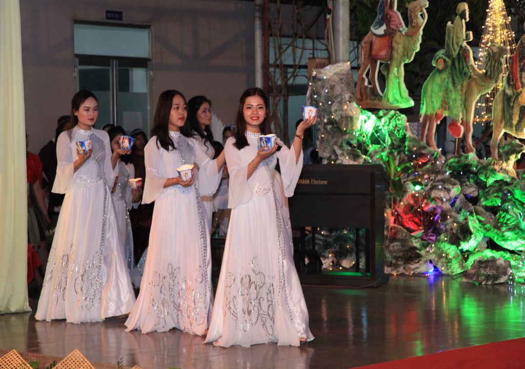 20181222 Hoan Ca Giang Sinh - Du Tap CSsR Mai Thon (56)