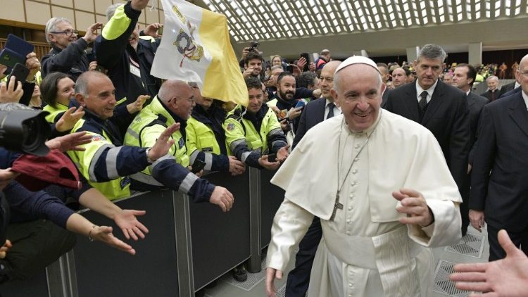 20181223 The Pope met with members of the Civil Protection Division 1