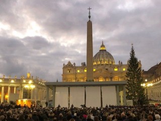 Hệ thống đèn LED tại quảng trường thánh Phêrô