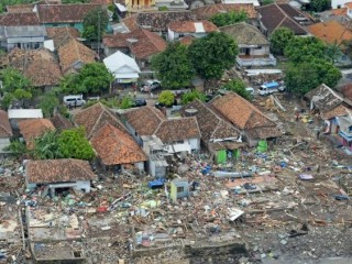 Một khu vực bị thiệt hại do sóng thần