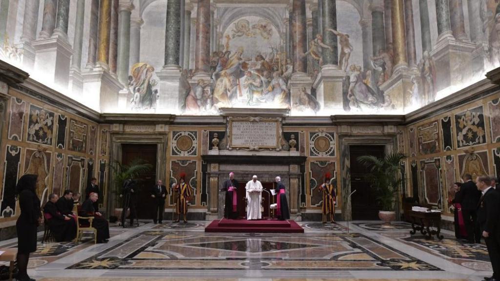 599e022e-fedf-11e8-8eb7-e46a5f00f631_15c8d45c-fec6-11e8-8498-29143b1c98d9_papa nuovi ambasciatori 13 dicembre-RoUkORAxAgcjXUr3geabKXN-1024x576@LaStampa.it-kadC-U11201480052684W4-1024x576@LaStampa.it