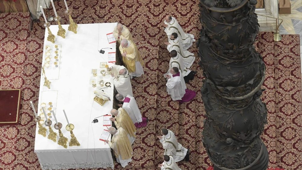 2019-01-06 Pope Francis at Mass on the Solemnity of the Epiphany (10)