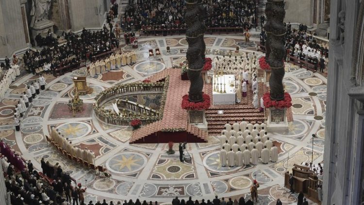 2019-01-06 Pope Francis at Mass on the Solemnity of the Epiphany (13)