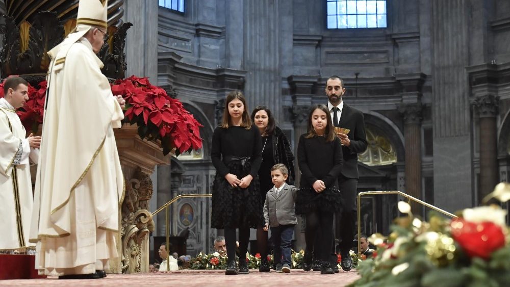 2019-01-06 Pope Francis at Mass on the Solemnity of the Epiphany (6)