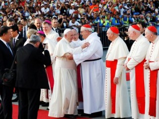 20190.1.28 Pope Francis from retiring Panama (5)