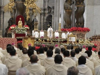 20190101 Pope Francis presides at Holy Sacrifice of the Mass for the Mother of God (1)