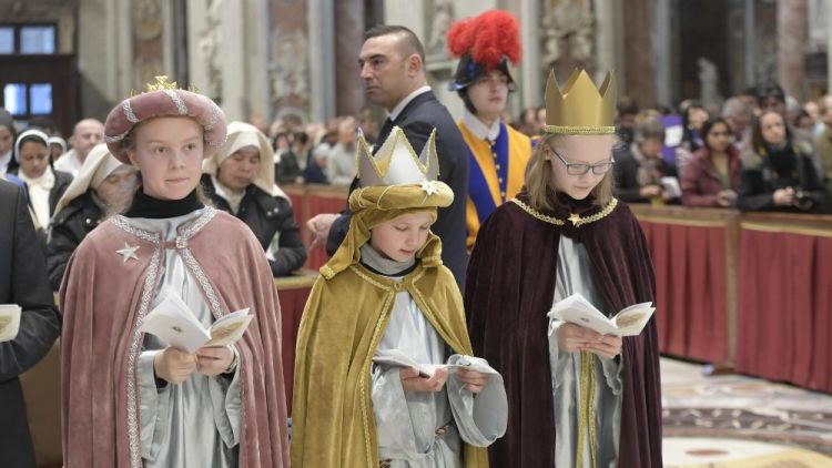 20190101 Pope Francis presides at Holy Sacrifice of the Mass for the Mother of God (16)