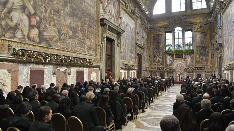 20190107 Pope gives address to Diplomatic Corps 2