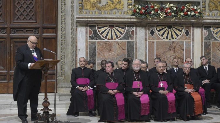 20190107 Pope gives address to Diplomatic Corps 7