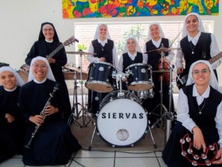 Ban nhạc rock của các nữ tu Siervas   (AFP or licensors)
