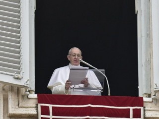 ĐTC đọc Kinh Truyền Tin  (ANSA)