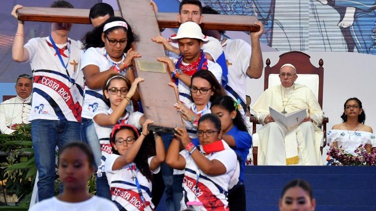 20190126 Pope Francis sees the Cross of the Cross with 400,000 members in Panama 4