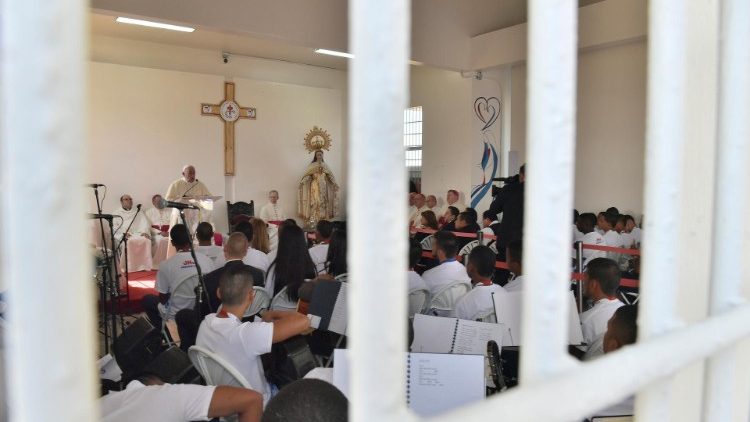 20190126 Pope Francis visits and celebrates a repentance ceremony for prisoners 10