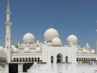 Đại Đền thờ Hồi Giáo Sheikh Zayed tại Abu Dhabi