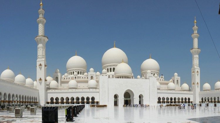 Đại Đền thờ Hồi Giáo Sheikh Zayed tại Abu Dhabi 