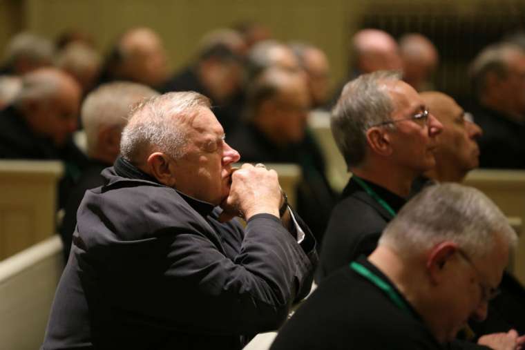 CNS_BISHOPS_MUNDELEIN_RETREAT_CNA