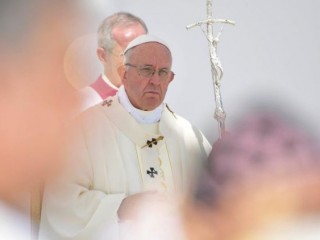 20190204 Pope offers Mass at Zayed Sports City stadium in Abu Dhabis (1)