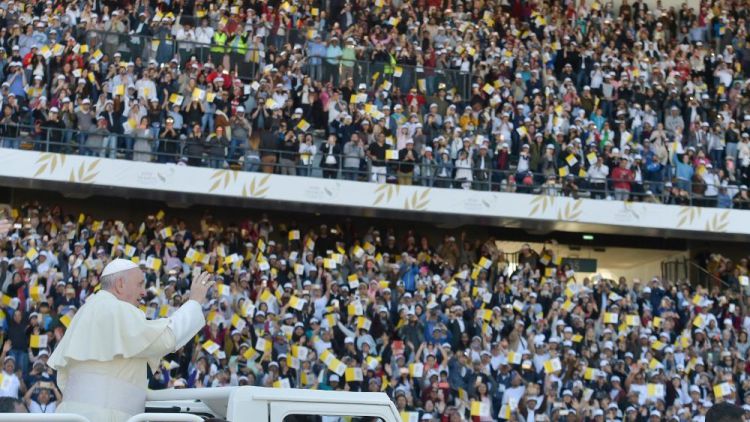 20190204 Pope offers Mass at Zayed Sports City stadium in Abu Dhabis (11)
