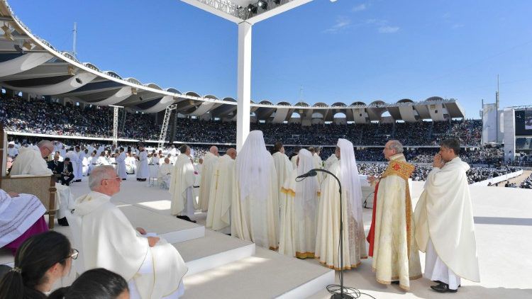 20190204 Pope offers Mass at Zayed Sports City stadium in Abu Dhabis (4)