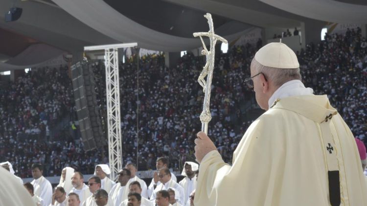 20190204 Pope offers Mass at Zayed Sports City stadium in Abu Dhabis (5)