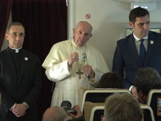 20190206 The Pope holds a press conference on the plane from Abu Dhabi to Rome