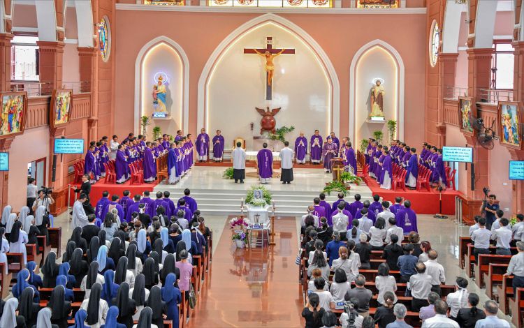 18-03-2019 Le An tang Ba Co C Vinh (13)