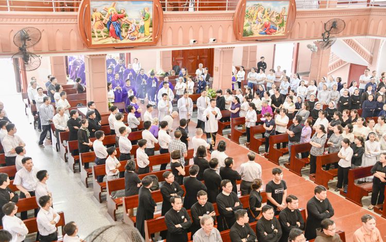 18-03-2019 Le An tang Ba Co C Vinh (6)