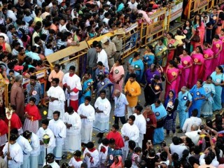 Tín hữu Ấn độ mừng lễ Đức Mẹ  (ANSA)