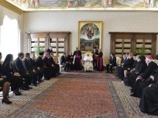 ĐTC tiếp đoàn đại biểu quốc hội Tiệp và Slovak  (Vatican Media)