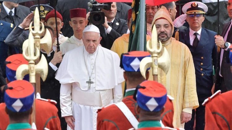 Lễ nghi đón tiếp chính thức ĐTC tại Maroc (Vatican Media)