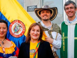 PMArcioToniazzo_ComunicacionesArzobispadodeSantiago150319