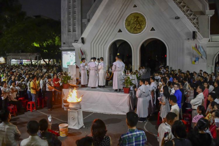 20-04-2019 Dem Vong Phuc Sinh (1)